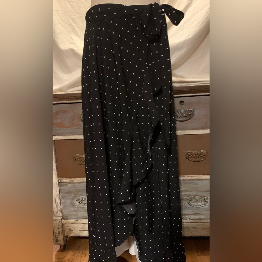 Adrienne Vittadini Black Asymmetrical Skirt with White Dots - Picture 2 of 5